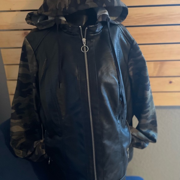 Jacket - Picture 3 of 8